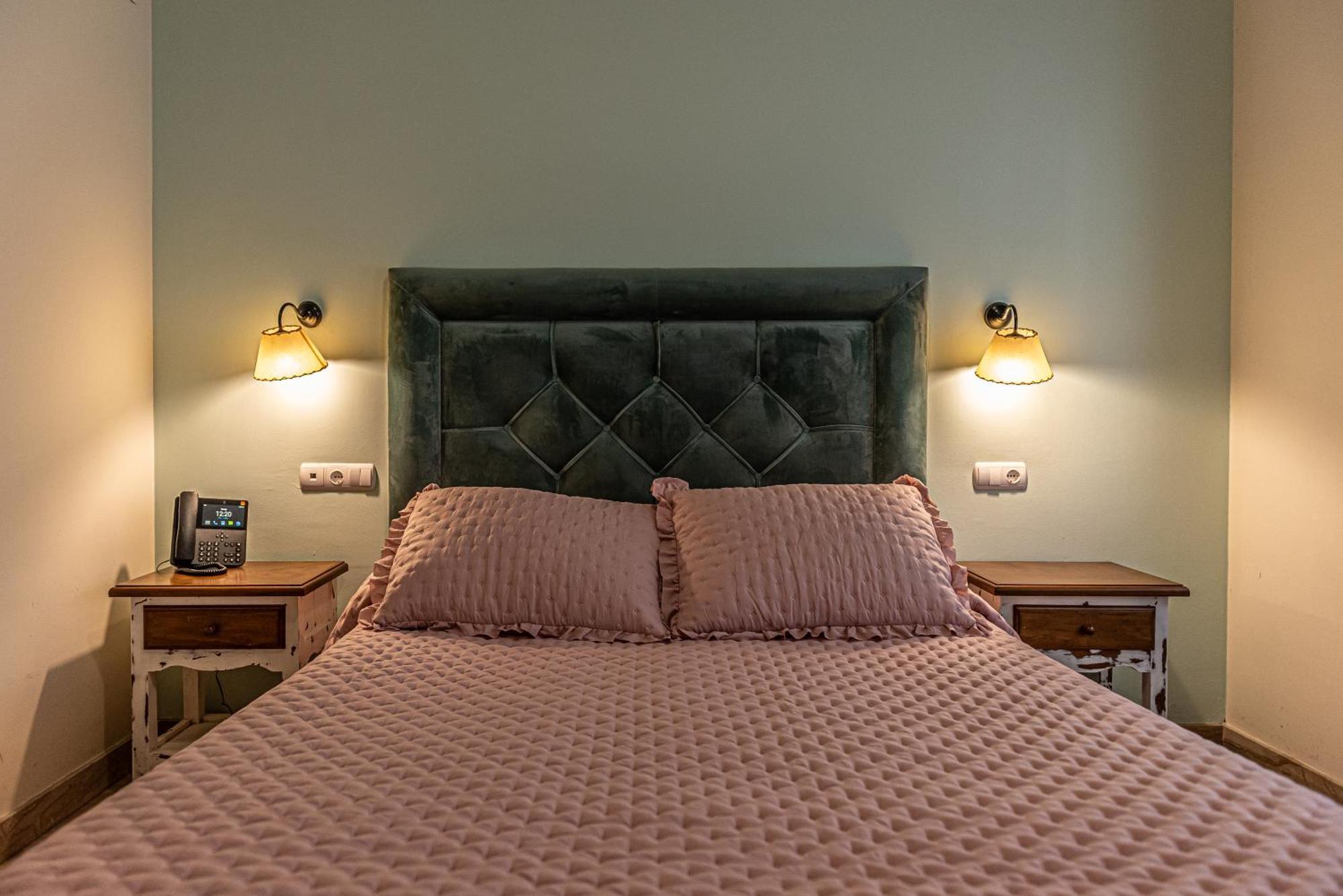 Hotel Las Rosas Priego de Córdoba Buitenkant foto